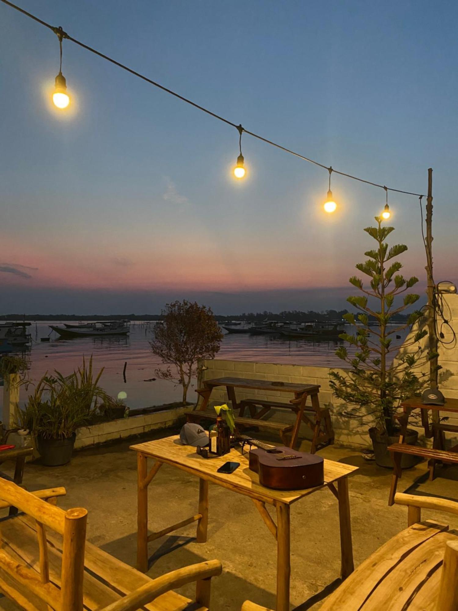 بيت شباب Js House View كاريمونجاوا المظهر الخارجي الصورة